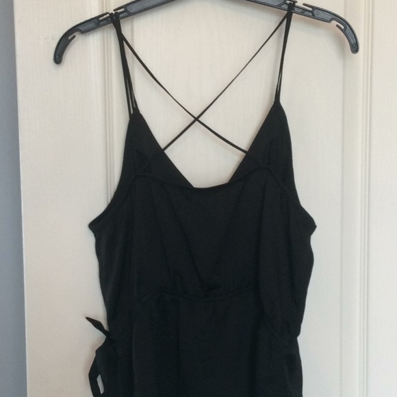 Black Express faux tie tank top - Picture 3 of 4
